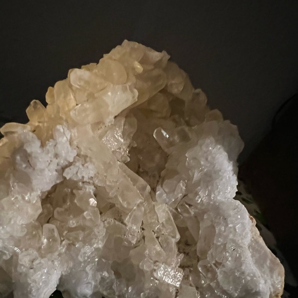 Quartz Crystal - Picture 15 of 16